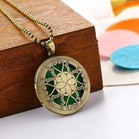 LUMENTERRA Aromatherapy Essential Oil Necklace Locket With Pads Aroma Diffuser Necklace Open Antique Vintage Gold Lockets Pendant Perfume