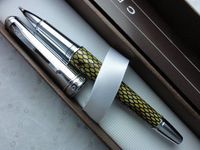 Cross Executive Style Genuine Textures and Supple Italian Desert Diamond Leather Selectip Rollerball Pen. Imagine a Leather Rollerball Pen from Cross Stable.