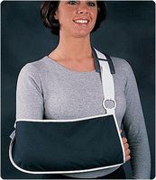 Envelope Arm Sling with Pad Size: Medium, Dimensions: 16 1/2"L x 7 1/4"H (41.9 x 18.4cm)
