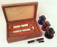 Visconti Fountain Pen Declaration of Independence Sterling Silver Trim Bundle Fine Point