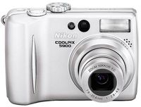 Nikon Coolpix 5900 5MP Digital Camera with 3x Optical Zoom