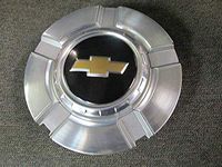 18 Inch OEM Chevy 6 Lug Machined aluminum Center Cap Hubcap Wheel Cover 2007-2014# 9596343 or 9597991 5291 Silverado Suburban Tahoe Avalanche 1500 Pickup Truck Suv