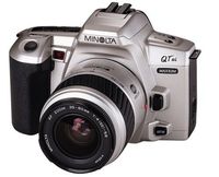 Minolta Maxxum QTsi 35mm SLR Camera Kit w/ 35-80mm Lens (Discontinued by Manufacturer)