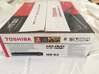 Toshiba HD-D3 HD DVD Player - Includes 2 - HD-DVD's + HDMI Cable