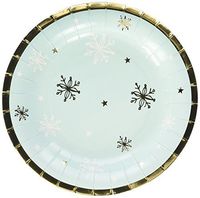 X&O Paper Goods 8 Count Decorative Paper Lunch/Dessert Plates, Easy Clean Up, Measures 7.75" - Plaid Forest