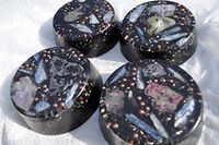 4 med Sized Aesthetic Multicolored Quartz Crystal kyanite Orgone Energy TBS for EMF Protection Headache Relief Collectibles Home Decoration Improved Sleep Chakra Balancing Energy Devices