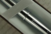 Cross Elegant Dhala and Extremely Polished Chrome Barrel with Cross signature center band Ball-point Pen