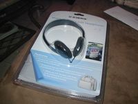 Venturer Electronics Inc. Audiovox Pvs3393 Mobile Carry Bag with Headphones