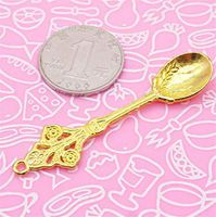 1:12 Dollhouse Miniatures Kitchen kitchenware Vintage Carved Spoon ~Golden~1pc -