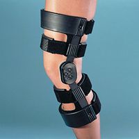 Weekender Knee Brace Left Size: Medium, Thigh Circ.: 18½"-21" (47-53cm)
