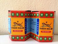 Tiger Balm Red Pain Relieving Rub Ointment Muscule Back Joint Neck Pain Relief 30g 1.05 Oz (Pack of 2 Jars)