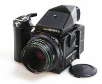 BRONICA ETRSI BODY W/ 75MM F/2.8 LENS/PRISM/120 BACK/SPEED GRIP