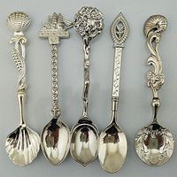 5 Piece Creative Retro Style Metal Carved Coffee Spoons Dessert Spoons Stainless Steel Soup Spoon Set