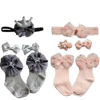 SPOKKI Baby Girls Headband and Socks 2 Sets Newborn Soft Chiffon Hair Clip Accessory for Kid Photography Props, 0-24 Months (B)