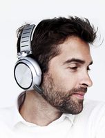 TekHome 2019 Upgraded Mini Bluetooth Adapter for Headphones with 3.5mm Aux in Port, Black.