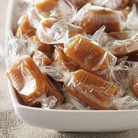 BBC Clear Caramel Cellophane Wrapping Paper, Non-Stick and Twisted Tightly Wrapper, 500 Sheets, 3.5"x4.9"
