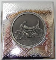 High Shine Polish Cigarette Case. Holds king Size. Holds 20 Cigarettes. 3102DP3-4