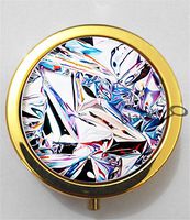 BlackKey Holographic Pattern 3-Compartment Decorative Pocket Gift Box Case Organizer for Pill, Color 2 -2113