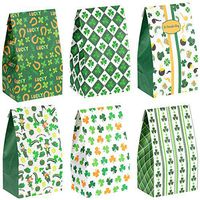 Whaline 60 Pack St Patrick's Day Paper Gift Bag, Irish Shamrock Candy Treats Bag for St Patrick's Party Favors, Birthday Supplies
