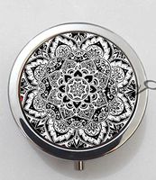 BlackKey Boho Drawing 3-Compartment Decorative Pocket Gift Box Case Organizer for Pill, Color 1 -1060