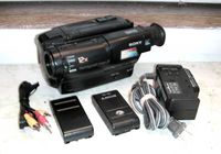Sony CCD-TR33 HandyCam Video 8 Camcorder