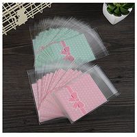 MAXGOODS 200Pcs Food Grade Cookie Candy Treat Bags Christmas Bowknot Dots Design Self Adhesive Biscuit OPP Plastic Bags for Cupcake Bakery Dessert Baking Gift Packaging Wrapper(Green&Pink)