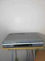 Sony SLV-D350P DVD Player / Video Cassette Recorder Combination 4-Head Hi-Fi VHS Player / CD Player W/ Progressive Scan, Dolby Digital, DTS Digital Out.