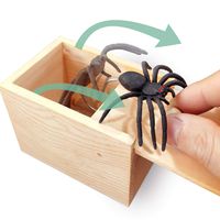 AHCAI GIIOASA Rubber Spider Prank Box，Handcrafted Wooden Prank Box, Spider in Box Prank Hilarious Box Surprise Toy and Gag Gift Practical Joke-Single