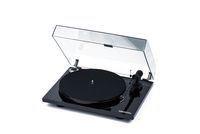 Pro-Ject Essential III Belt-Drive Turntable with Ortofon OM10 Cartridge (Piano Black)