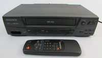 Magnavox VRC602MG21 VHS VCR Player Recorder 4-Head Hi-Fi w/ Remote and Manual