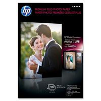 HP Premium Plus Photo Paper, High Gloss (20 Sheets, 4 x 6 Inches with Tab)