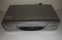 Sanyo VWM 696 HiFi VCR