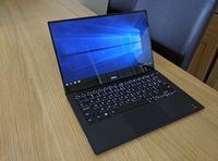 2015 Model Dell XPS13 Touchscreen Ultrabook - the World's First Infinity Display of 13.3" QHD+ (3200 x 1800) Touchscreen, 5th Gen Intel Core i5-5200U Processor 2.2GHz / 8GB DDR3 / 256GB SSD / Windows 8.1