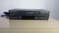 Emerson VCR VCR3002 Video Cassette Recorder Player Digital Auto Tracking