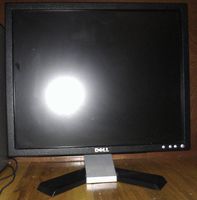 17" Dell 1704FPV DVI LCD Monitor w/USB Hub (Gray)