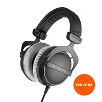 beyerdynamic DT 770 PRO 250 Ohm Over-Ear Studio Headphones in Black. Closed Construction, Wired for Studio use, Ideal for Mixing in The Studio