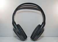 Chrysler Aspen Wireless DVD Headphones (Black, 1 Headset)