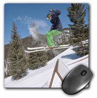 3dRose LLC 8 x 8 x 0.25 Inches Mouse Pad, Man Skiing, Lee Klopfer (mp_92865_1)