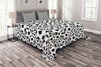 Ambesonne Soccer Bedspread, Monochrome Design Pattern of Classical Football Balls Kids Boys Cartoon Pattern, Decorative Quilted 3 Piece Coverlet Set with 2 Pillow Shams, King Size, White Black