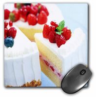 3dRose LLC 8 x 8 x 0.25 Inches Mouse Pad, Vanilla Cake with Strawberries (mp_62561_1)
