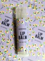 ZZYBIA Homemade Skincare Products Adhesive Labels Stickers for Lip Balm Handcream Candle Container Tubes 20pcs (T Lip Balm - Lilac)