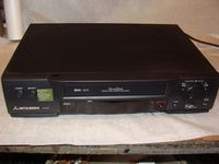 Mitsubishi HS-U780 S-VHS VCR/19 Micron 4 Head/HI-FI Audio/•250X FF/Rewind speed/•DSS control•MTS/SAP reception