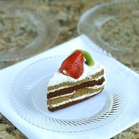 Efavormart 50 Pcs - Clear 7" Round Disposable Plastic Plate for Wedding Party Banquet Events - Twirl Collection