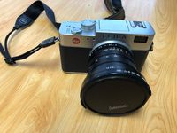 Leica 'Digilux 2' 5MP Digital Camera with 3.2x Optical Zoom