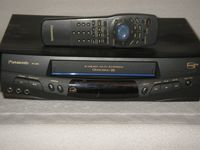 PANASONIC 4 Head Hi-Fi Stereo Omnivision VHS VCR with Remote Control.