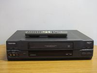 Toshiba M672 Video Cassette Recorder Player VCR 4 Head Hi Fi Stereo VCR Plus + W/ Cable Channel Changer