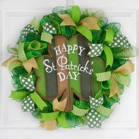 St Patricks Wreath | Clover Wreath | Welcome Day Mesh Door Wreath | Sage Green White Burlap
