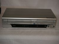 Funai WV20V6 SV2000 DVD Recorder and VCR Combo