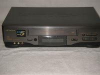 Hitachi 4 Head Hi-Fi Stereo VCR, Model FX611, Dynamic Picture Enhancer, Perfect!