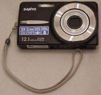 Sanyo VPC-T1200 Black 12.1MP Digital Camera with 3x Optical Zoom and 4x Digital Zoom